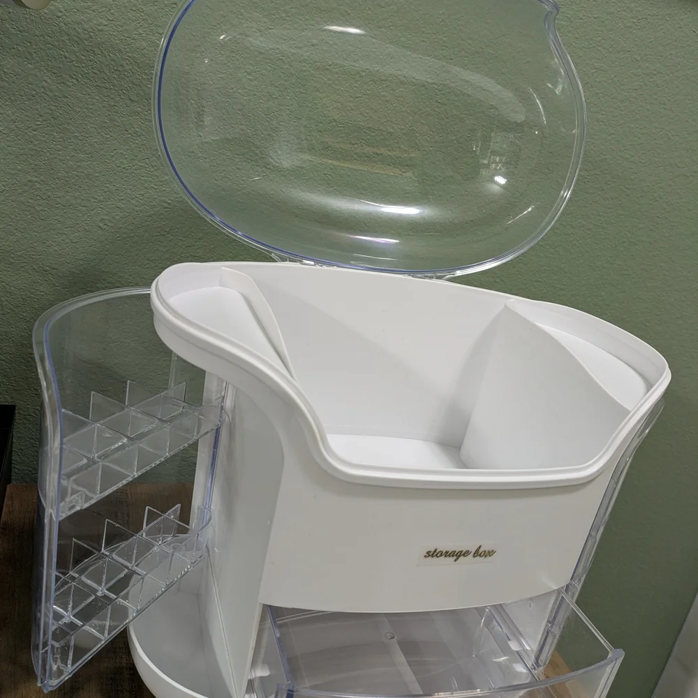 Elegant White and Gold Cosmetic Organizer